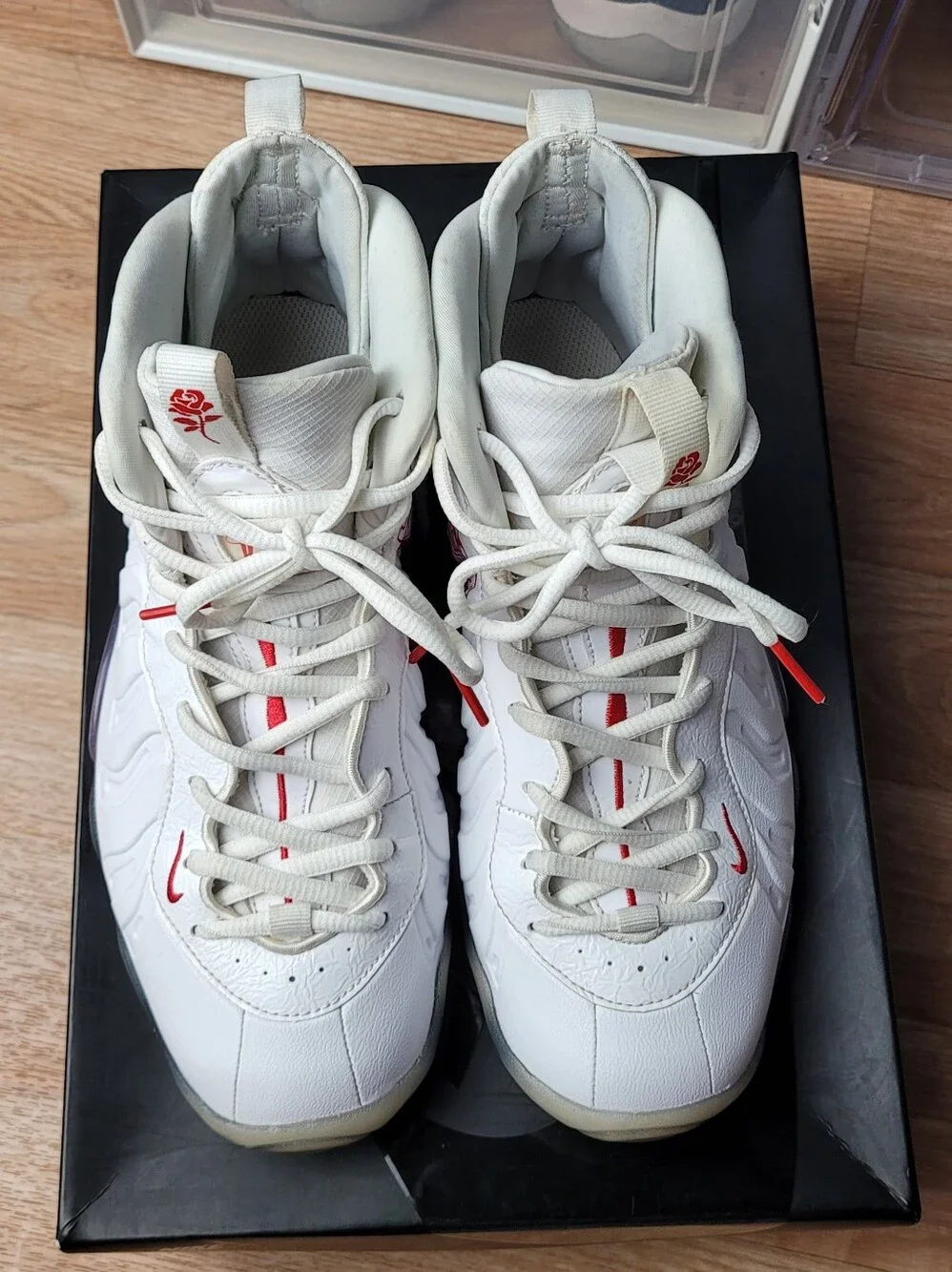 %Nike Little Posite One KSA Boys Size 5.5Y White Red cn5268-100 A 11